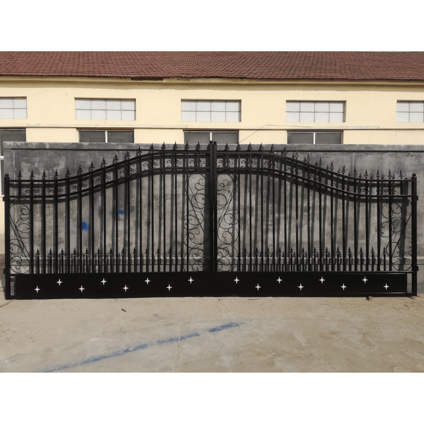 Greatbear 14x8 ft Steel Dual Swing Driveway Gate - Serenity Provision